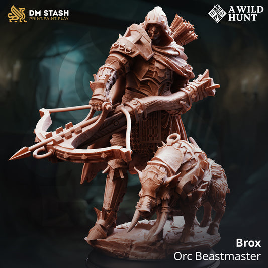 Brox Orc Beastmaster D&D miniatuur - imposante savage beast tamer met tribal markings uit A Wild Hunt collectie, premium DND miniaturen fantasy orc beast master voor TTRPG beast encounters uit Nederland bij Quest & Craft