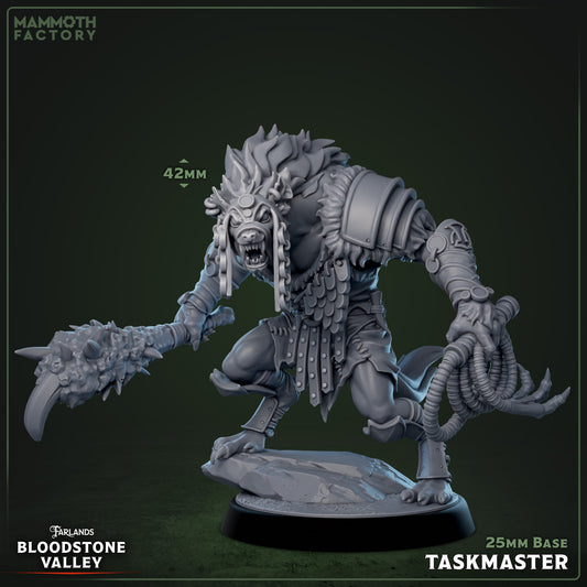 Gnoll Taskmaster D&D miniatuur - wrede slavendrijver met zweep en kettingen, sadistische gnoll uit Bloodstone Valley collectie voor DND en fantasy tabletop gaming met donkere thema's