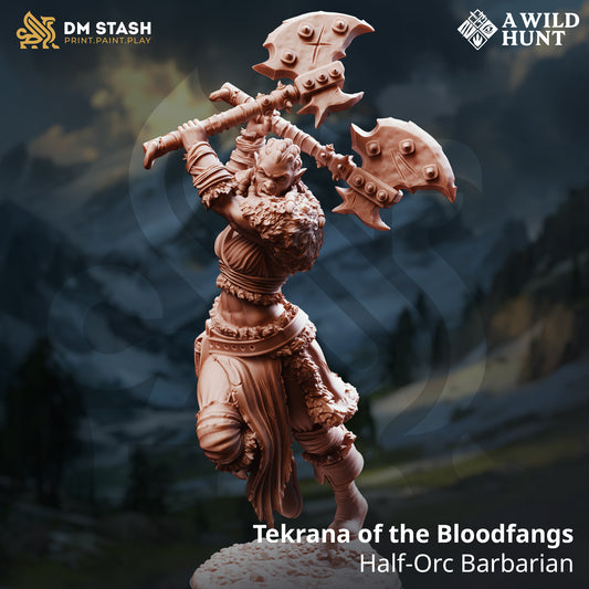 Tekrana of the Bloodfangs Half-Orc Barbarian D&D miniatuur - woeste legendary tribal warrior met savage weapons uit A Wild Hunt collectie, premium DND miniaturen fantasy half-orc barbarian voor TTRPG tribal encounters uit Nederland bij Quest & Craft